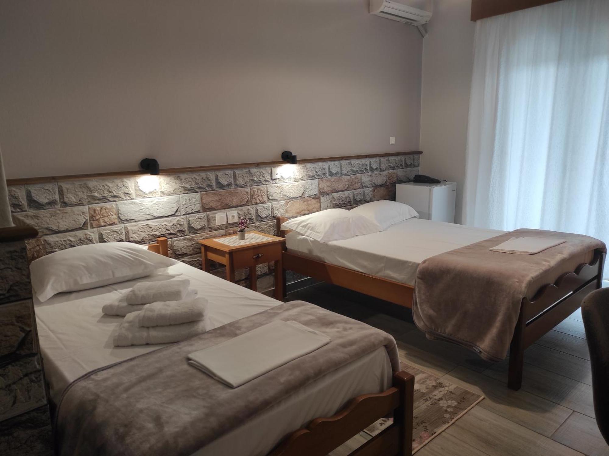 Ενοικιαζόμενα Δωμάτια Ενιπεύς- Rooms Enipeas Litochoro Exteriör bild